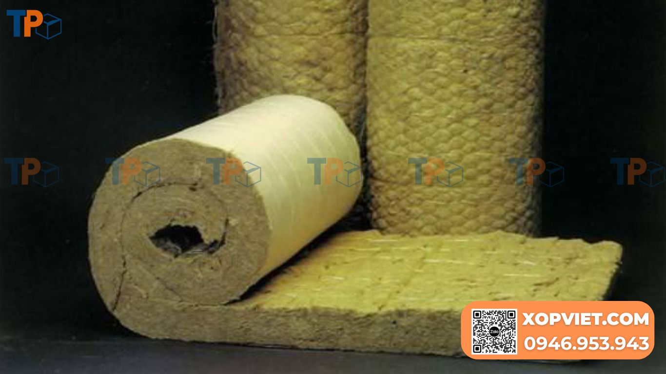 Bông khoáng thuỷ tinh dạng cuộn