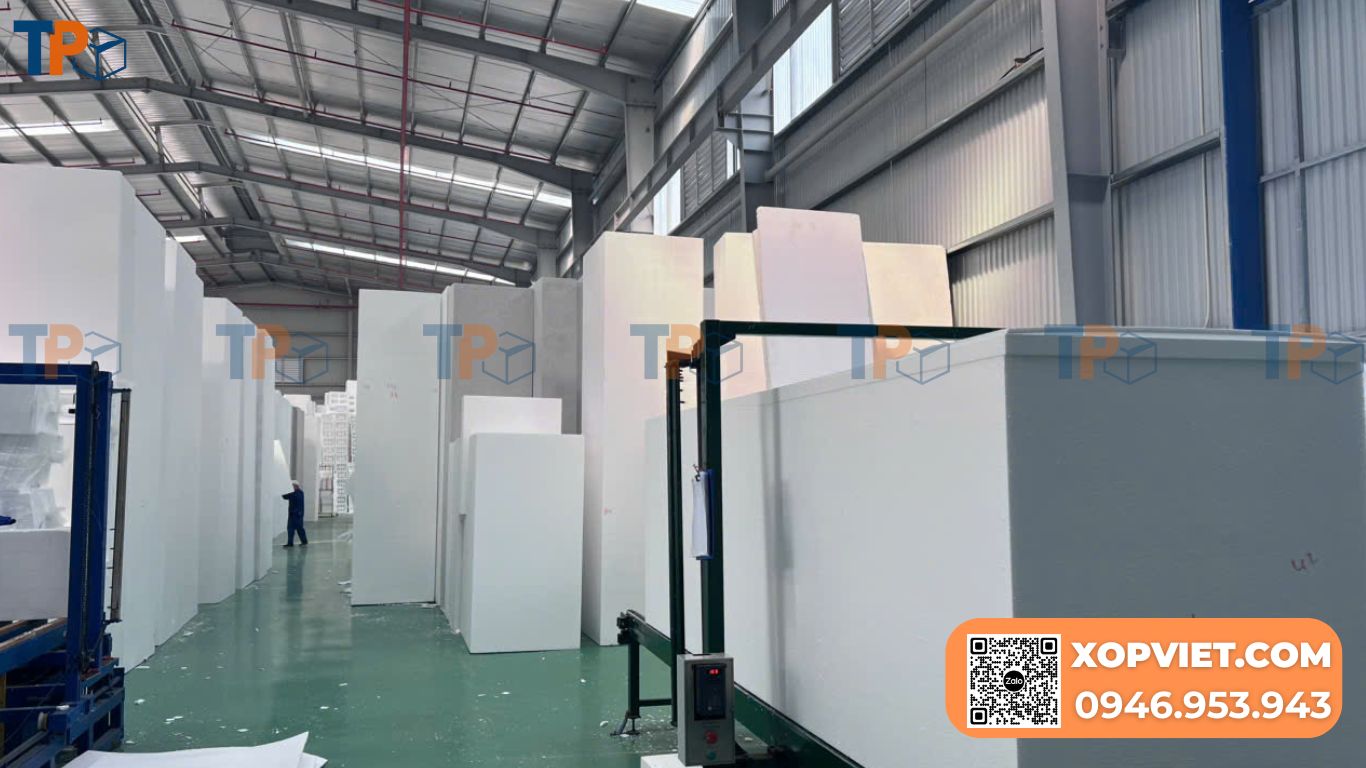 Nhà máy sản xuất thùng xốp 1m2