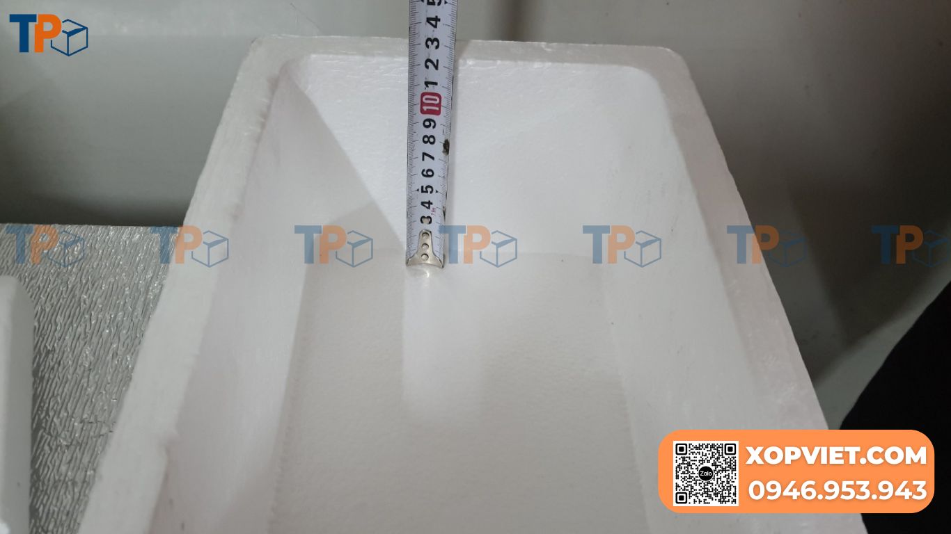 Chiều cao (sâu) lọt lòng thùng xốp 2kg