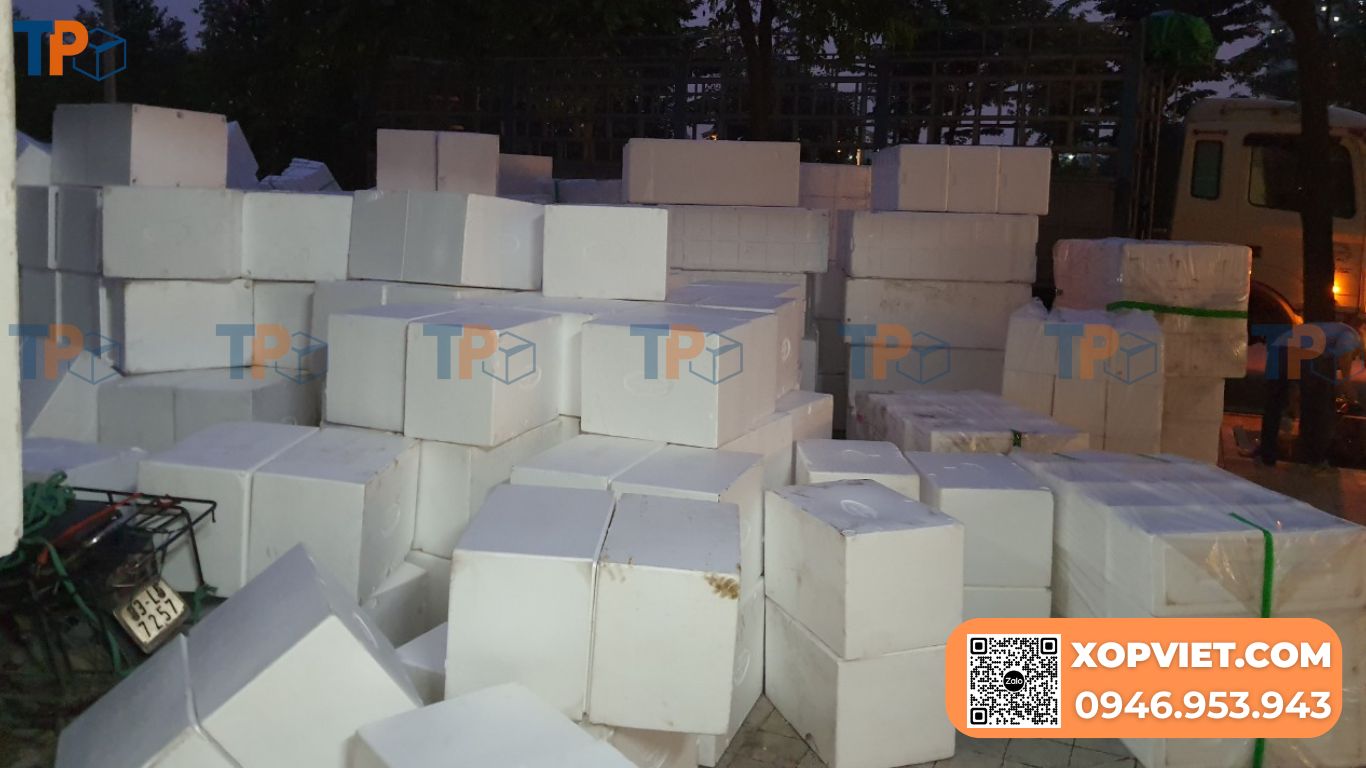 Cửa hàng thùng xốp 30kg gần đây