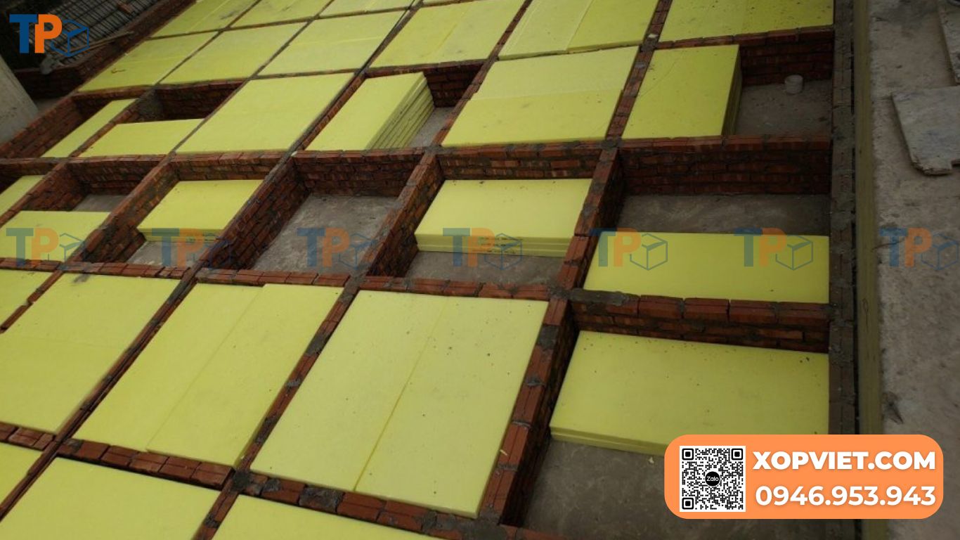 Tiến Phong cung cấp xốp tôn nền giá nhà máy, vận chuyển tận nơi. Xốp tôn nền, nâng sàn, xốp đổ bê tông chính hãng, giá rẻ nhất