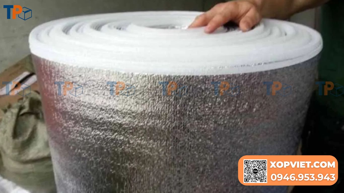 Cuộn xốp PE Foam tráng bạc