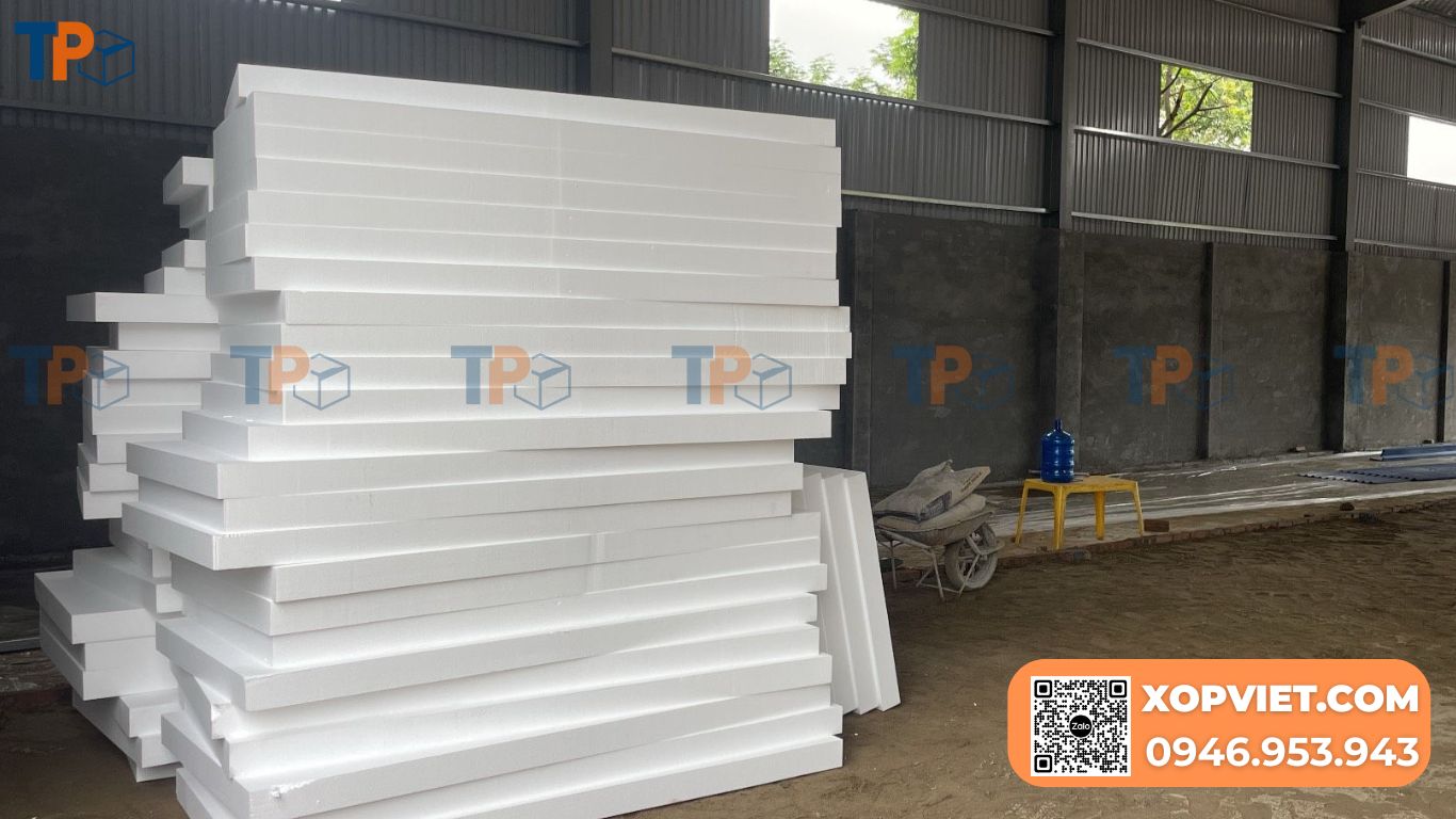 Công ty Sản xuất Thương mại Tiến Phong tự hào là đơn vị tiên phong cung cấp mút xốp EPS tỷ trọng cao chất lượng cao tại Việt Nam