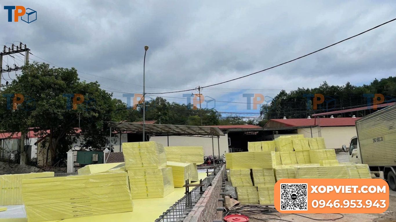 Tấm cách nhiệt ngoài trời loại nào tốt? Báo giá 2026 | xopviet.com