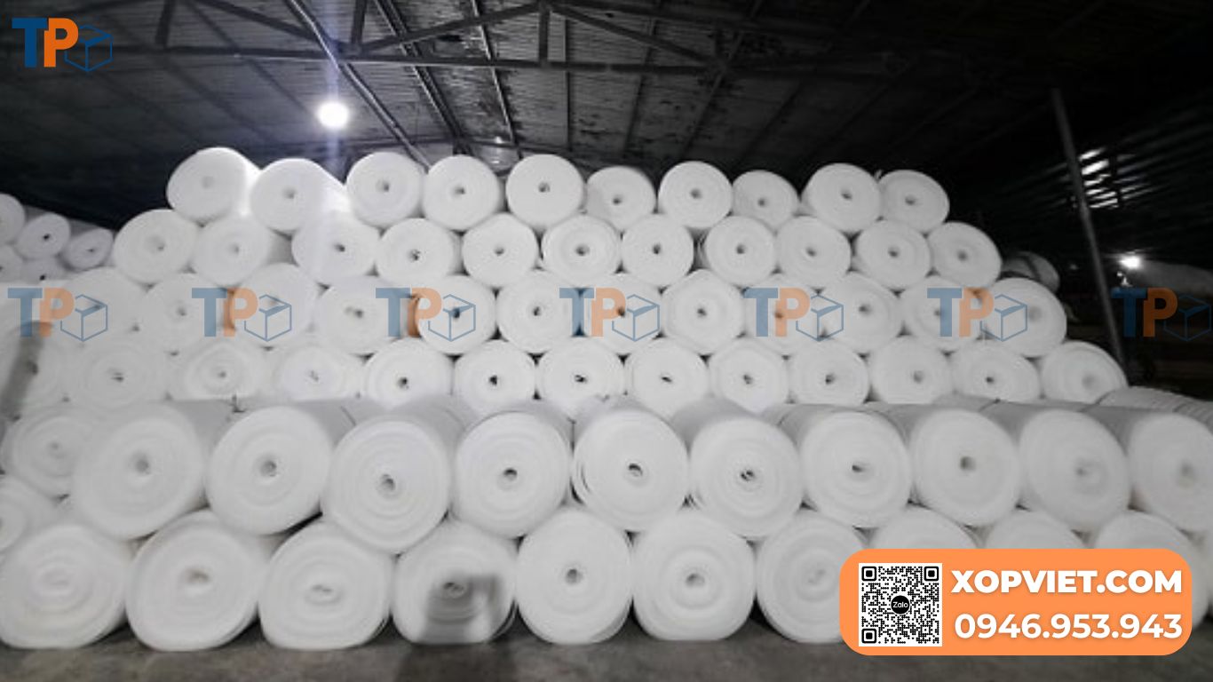 Bọc xốp chống sốc (hay còn gọi là màng xốp hơi, xốp bong bóng khí, xốp nổ, bubble wrap) là vật liệu đóng gói làm từ nhựa PE (polyethylene)