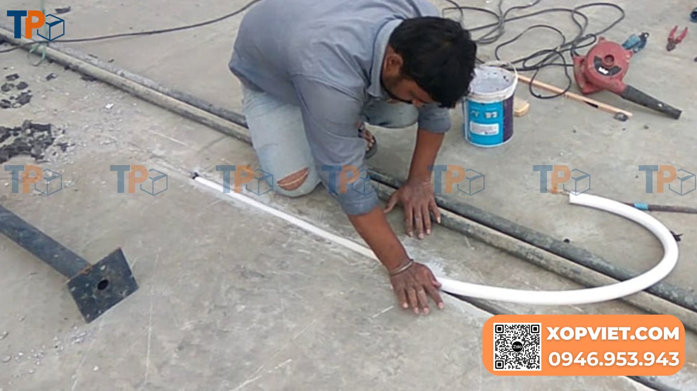 Vì sao công trình cần dùng xốp chèn khe co giãn?