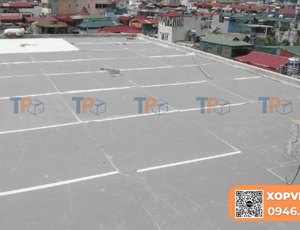 Một công trình sử dụng gạch mát để cách nhiệt, chống nóng sân thượng