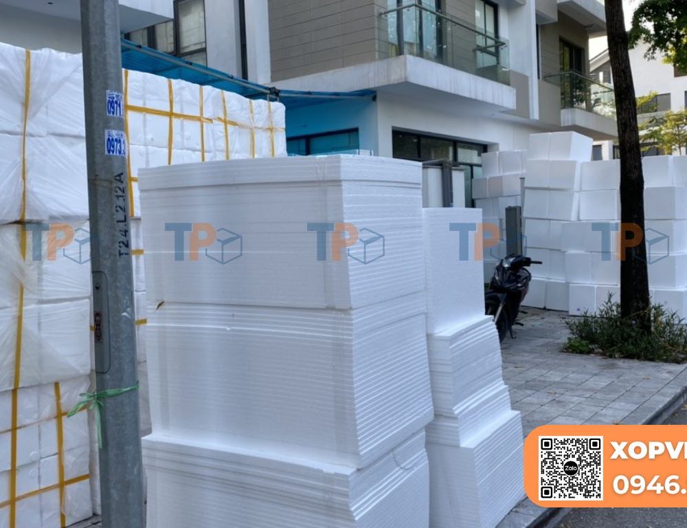 Cửa hàng thùng xốp gần đây